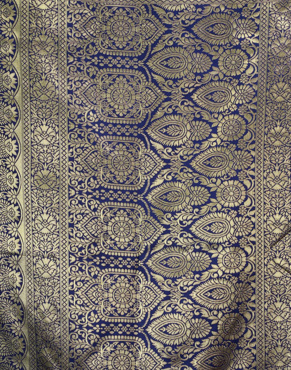 Women's Silk Blend Banarasi Jacquard Classic Motif Design Saree with Unstitched Blouse Piece