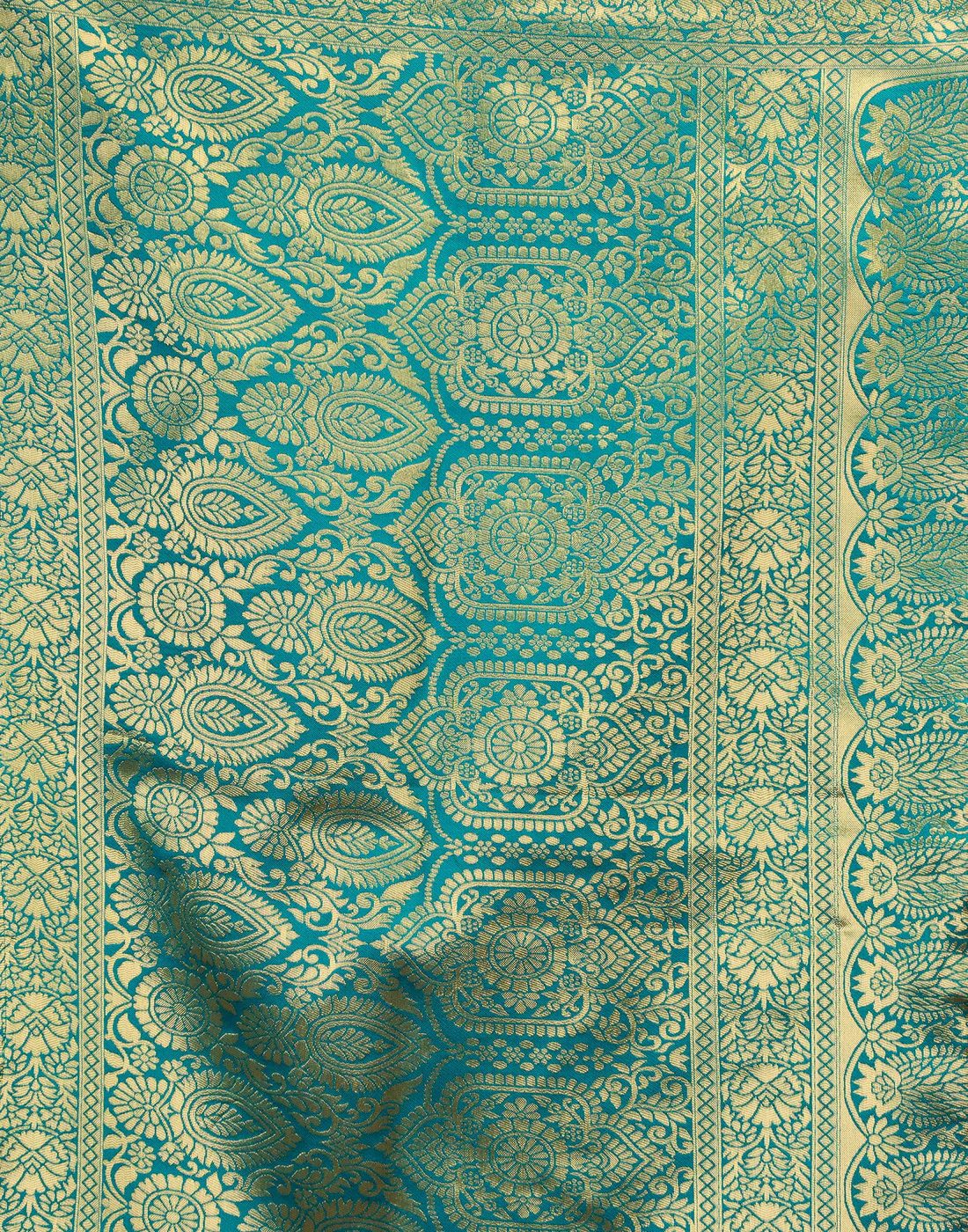 Women's Silk Blend Banarasi Jacquard Classic Motif Design Saree with Unstitched Blouse Piece