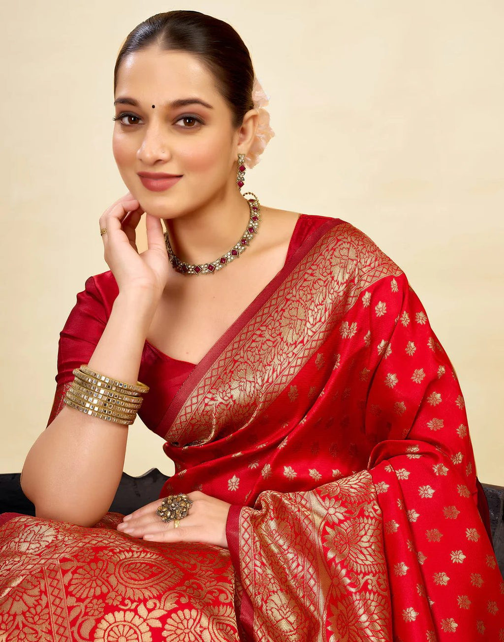 Women's Silk Blend Banarasi Jacquard Classic Motif Design Saree with Unstitched Blouse Piece