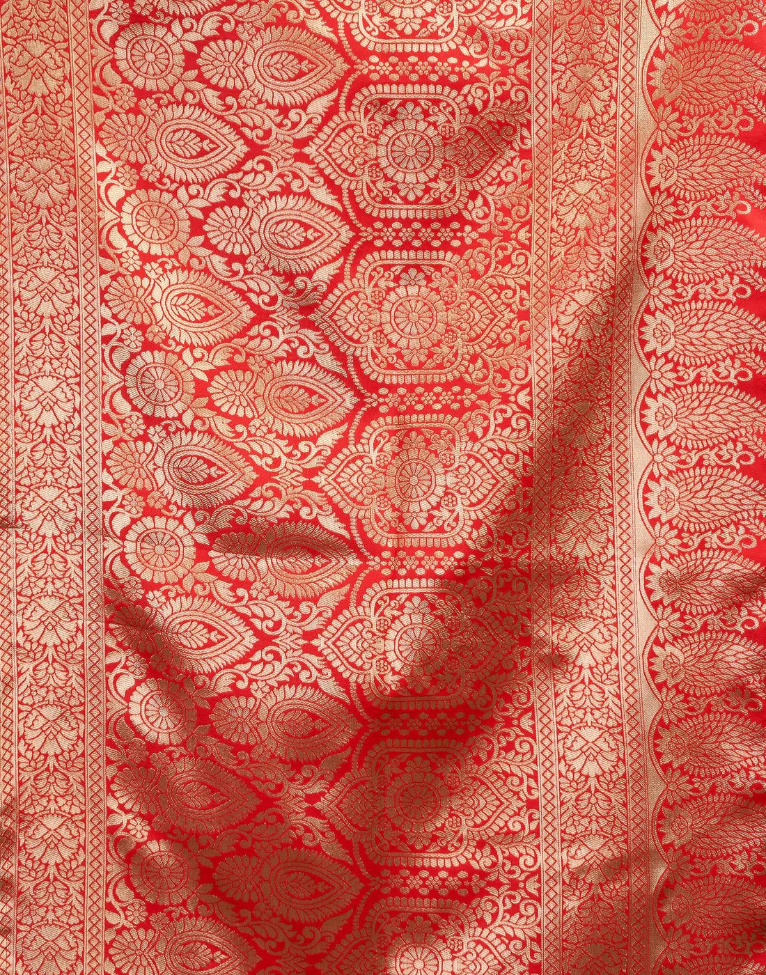 Women's Silk Blend Banarasi Jacquard Classic Motif Design Saree with Unstitched Blouse Piece