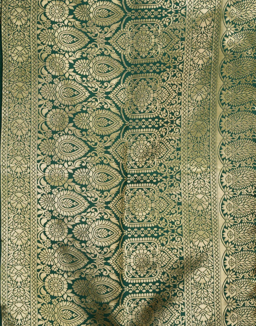 Women's Silk Blend Banarasi Jacquard Classic Motif Design Saree with Unstitched Blouse Piece