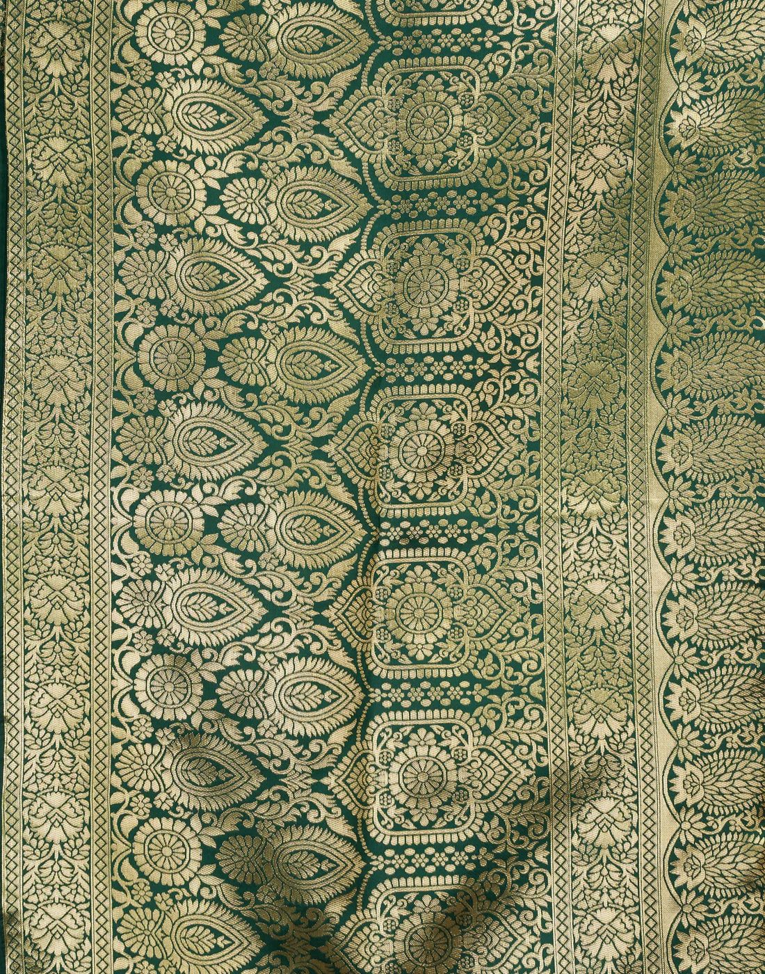 Women's Silk Blend Banarasi Jacquard Classic Motif Design Saree with Unstitched Blouse Piece